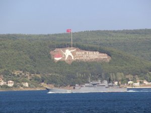 Rus Savaş Gemisi, Çanakkale Boğazından Geçti