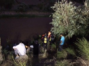 Aras Nehrine Giren İki Çocuktan Birisi Boğuldu