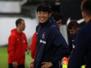 Koreli Golcü Hyun-jun Suk Trabzonspor İle İlk İdmanına Çıktı