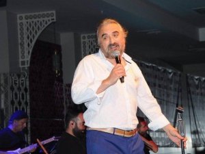 Volkan Konak İzmir’de Konser Verdi