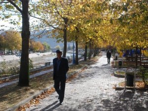 Tokat’ta Sonbahar Yaprakları Süpürülmeyecek