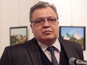 Rus Büyükelçisi Andrey Karlov’a Suikast