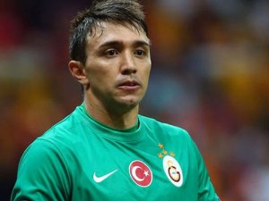 Muslera’nın Parmağında Kırık Tespit Edildi