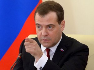 Medvedev Yeniden Parti Başkanı Seçildi