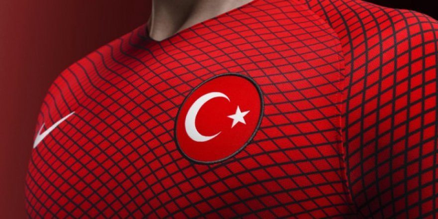 UEFA’dan ‘Asker Selamı’na Soruşturma