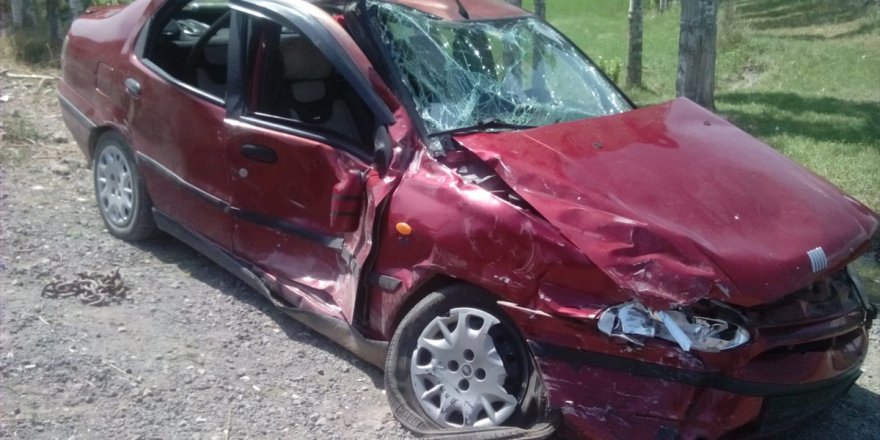 Kağızman'da Trafik Kazası: 2 Yaralı