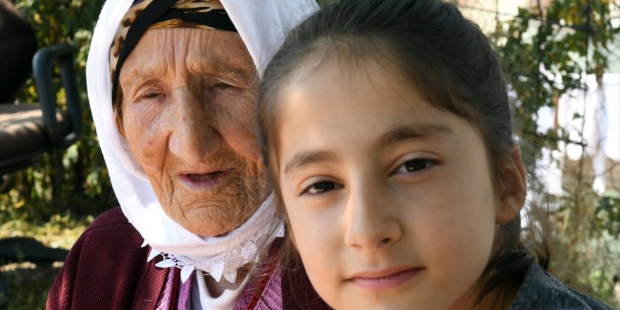 'Azime Nine' Torunlarının Torunlarını Gördü