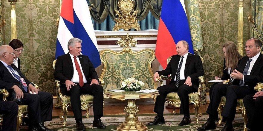 Rusya ve Küba Liderleri Görüştü