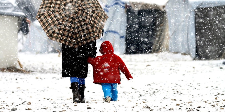 Kars'ta 71 Köy Yolu Ulaşıma Kapandı