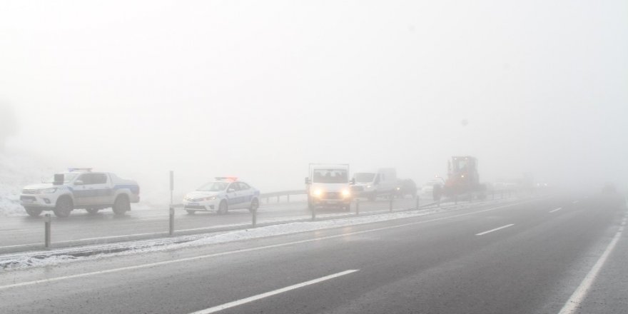 Ardahan’da Yoğun Sis ve Buzlanma