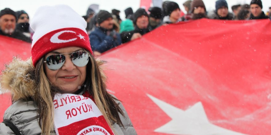 'Sarıkamış Şehitleri' İçin Yürüdüler