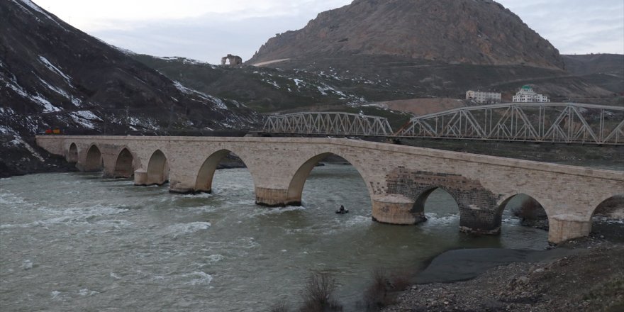 ‘Palu Köprüsü’ Yıllara Meydan Okuyor