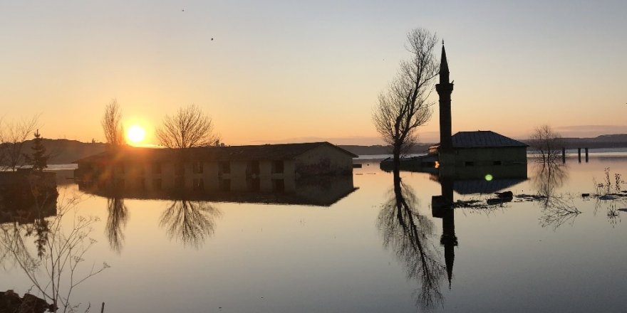 Özgen Beşli’nin Objektifinden Kars Barajı