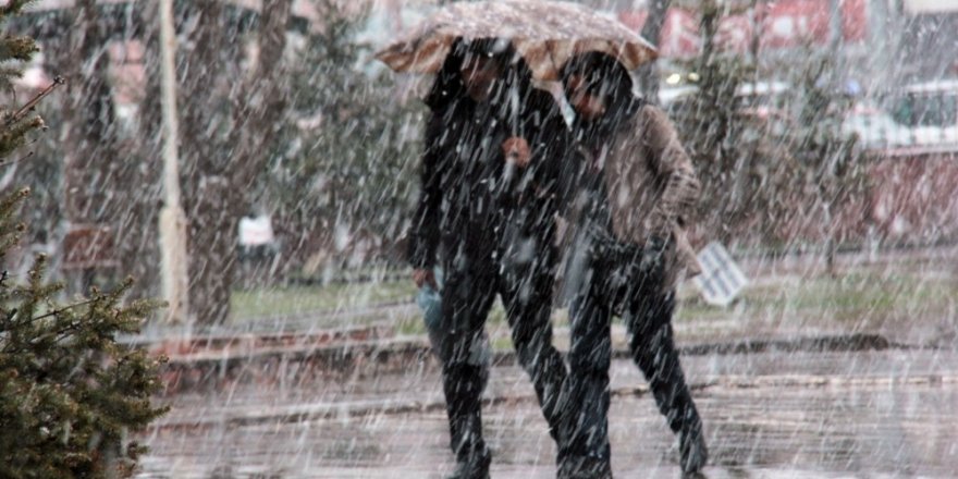 Sarıkamış’ta Yoğun Kar Yağışı