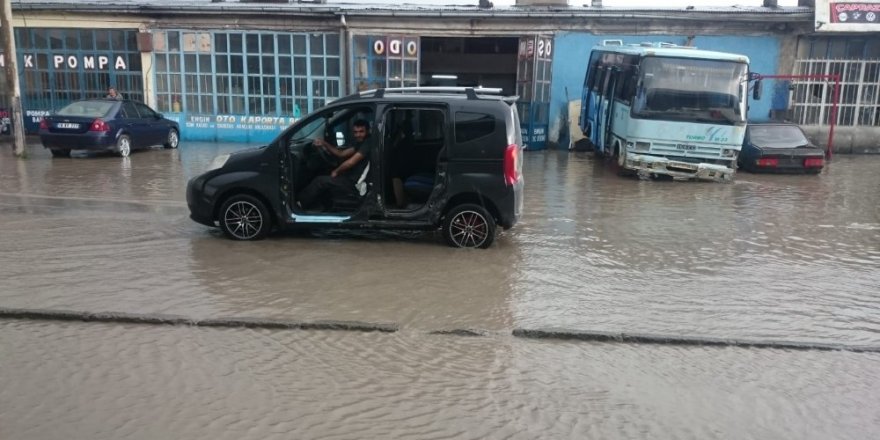 Küçük Sanayi ve OSB Sular Altında Kaldı