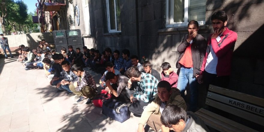 Kars'ta Kaçak Göçmen Operasyonu