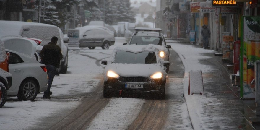 Sarıkamış’ta Yoğun Kar Yağışı