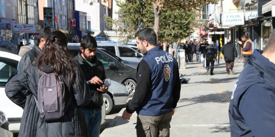 Kars’ta Asayiş Uygulamaları Devam Ediyor