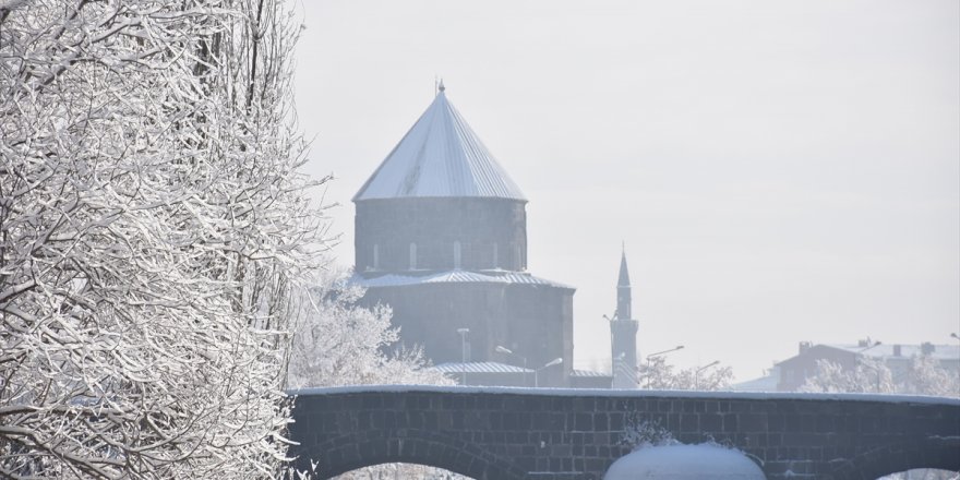 Kars’ta Kar Yağışı Başladı