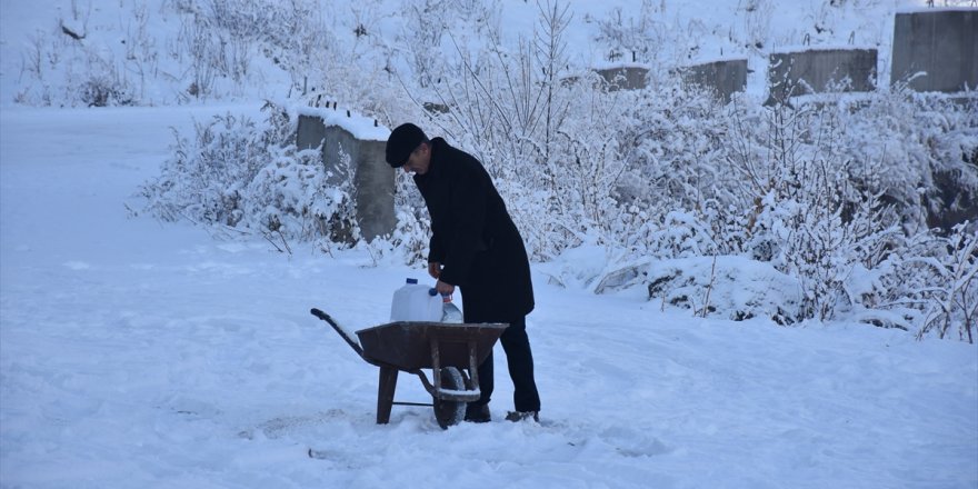 Kar Yağışı Aralıklarla Devam Ediyor