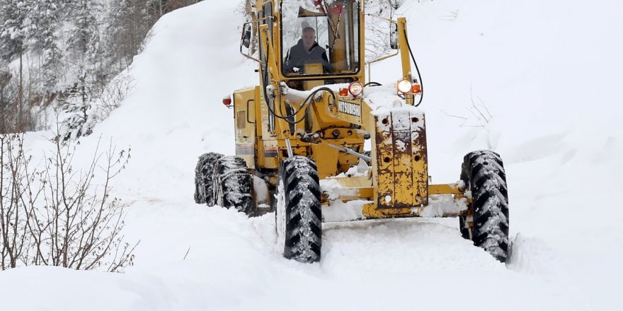 Kars’ta 181 Köy Yolu Ulaşıma Kapandı