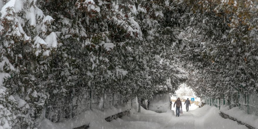 Kars’ta Okullar Tatil Edildi