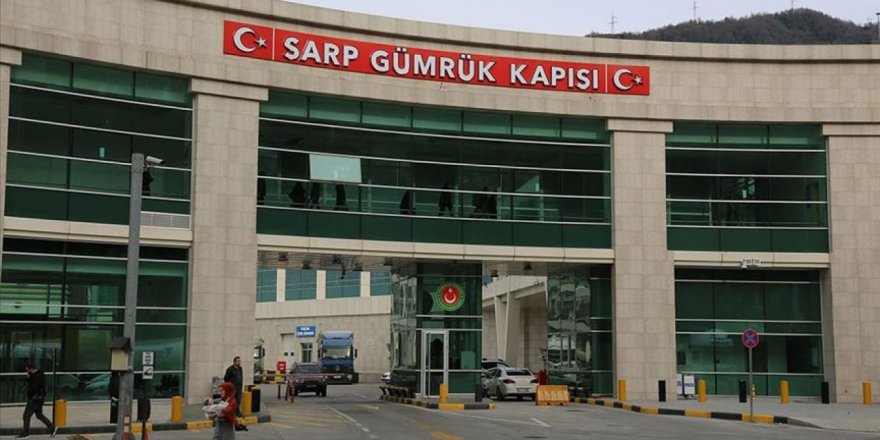 Sarp'ta TIR Geçişinde Rekor Kırıldı