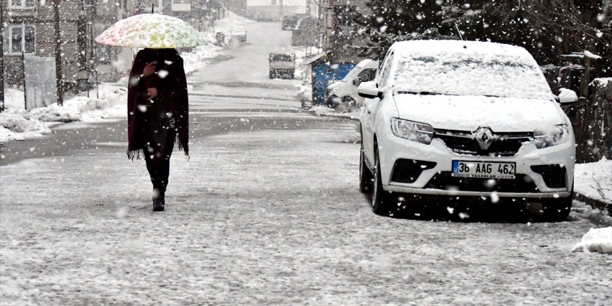 Kars | Bölgede Kar Yağışı Etkili Oluyor