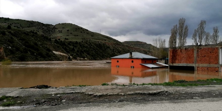 Karakurt'ta Baraj Suları Yükselirken