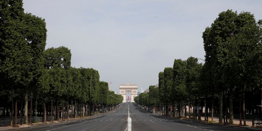 Paris’te Silahlı Saldırı: 3 Ölü
