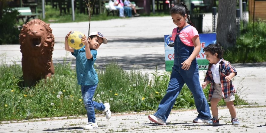 'Kars ve Bölge'de Çocuklar Dışarı Çıktı