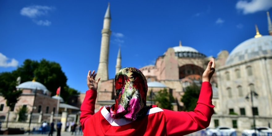 İstanbul | Ayasofya İbadete Açılacak!