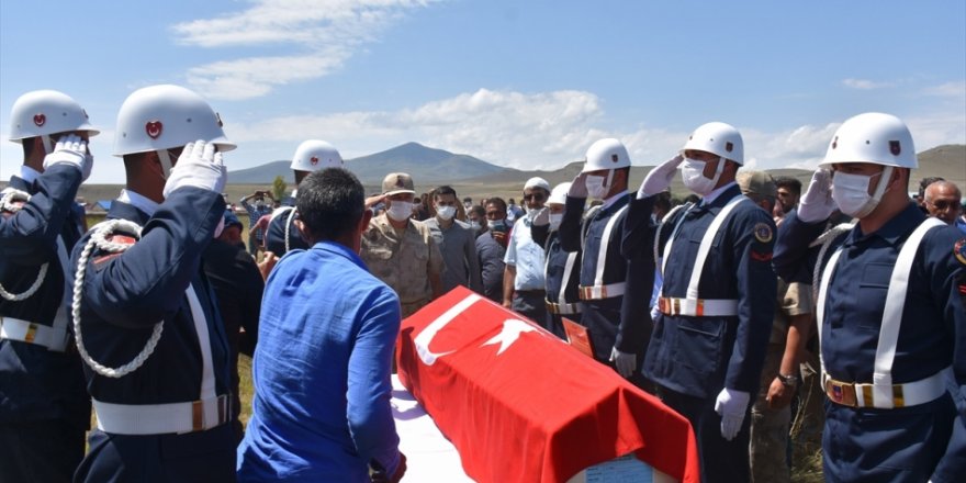 Er Osman Özçalımlı'nın Cenazesi Defnedildi