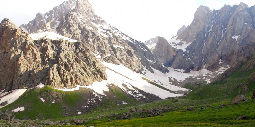 Hakkari - Van ‘Sınır Tabelası’nın Yeri 87 Yıl Sonra Değiştirildi