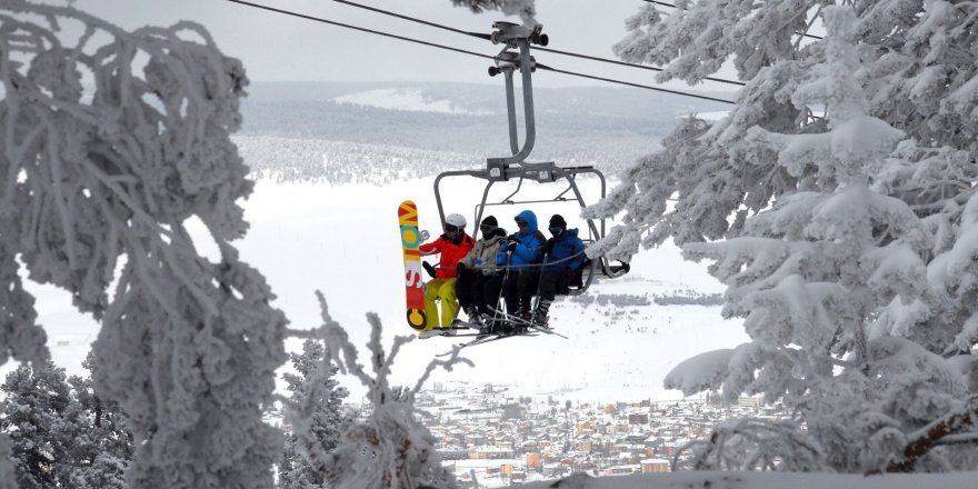 Sarıkamış'ta Kaybolan İranlı Turistler Jandarma Tarafından Kurtarıldı