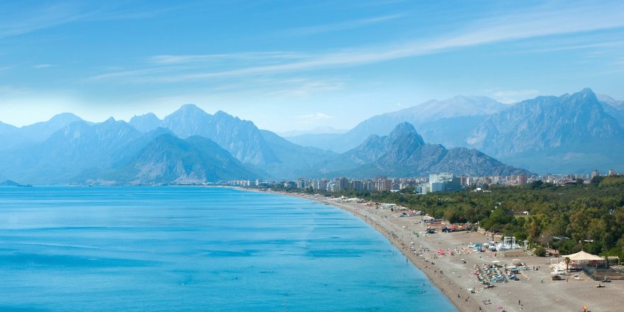 Tersine Göç... Ruslar ve Ukraynalılar Antalya'yı Terk Ediyor!