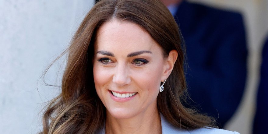 Prenses Kate Middleton Açıkladı... Kanser Tedavisi Görüyorum!