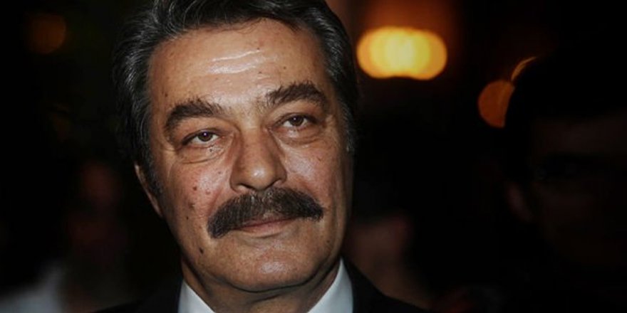 Türkiye Kadir İnanır’a Veda Etti.. Usta Sanatçı Son Yolculuğunda Alkışlarla Uğurlandı!