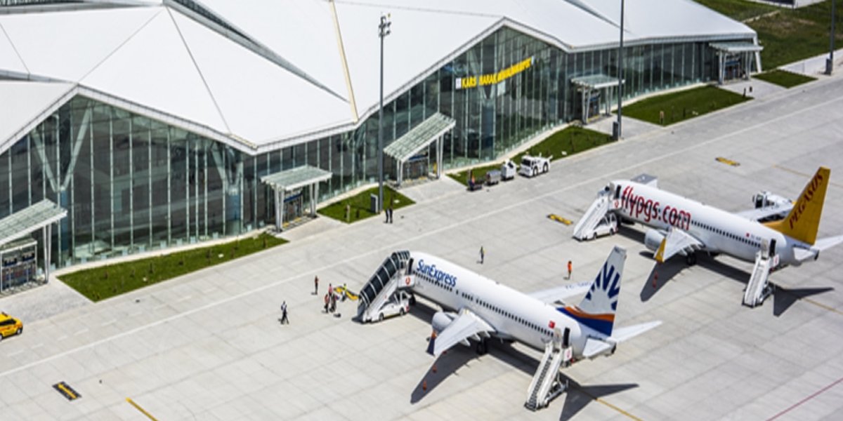 Kars'taki Uçuş İptalleri.. Kış Şartları ve ILS Ulaşımı Krize Sürükledi!