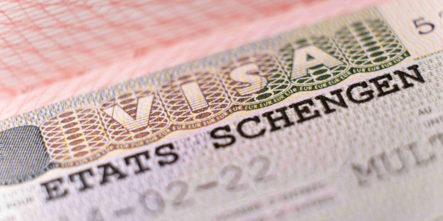Schengen'de Yolculuk Kuralları Değişti.. Yeni Dijital Sistem Başladı!