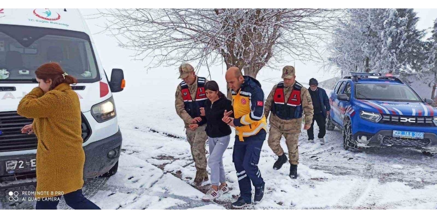 Afad: "turuncu Ve Sarı Uyarı Verilen İllerde 22 Bin 813 Personel, 7 Bin 689 Araç/iş Makinesi Görev Aldı"