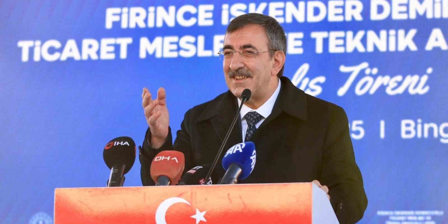 Cumhurbaşkanı Yardımcısı Yılmaz: "2025 Yılı Sonunda Turizm Gelirimizin 64 Milyar Dolara Ulaşması Beklenmektedir"