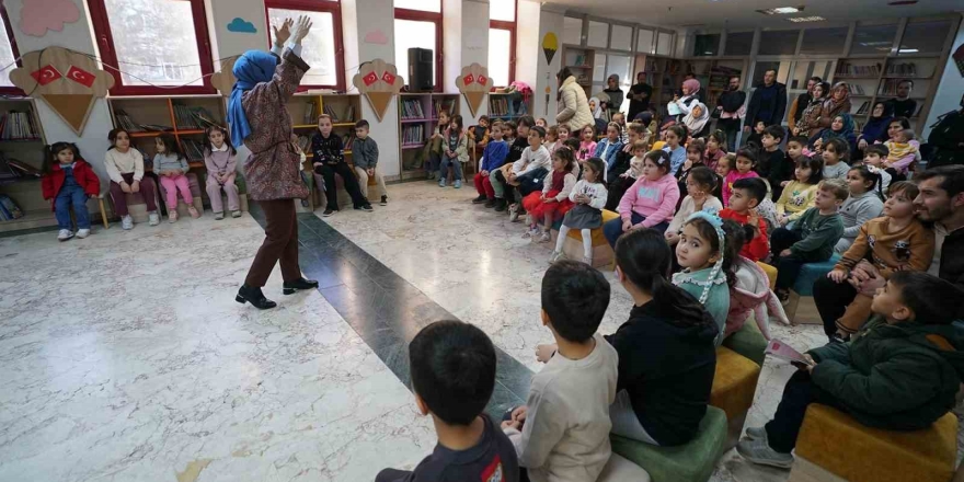 Edebiyat Şehrinde Çocuklarla Masal Buluşması