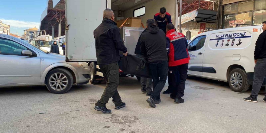 Otobüs Şoförü Kaldığı Otelde Ölü Bulundu