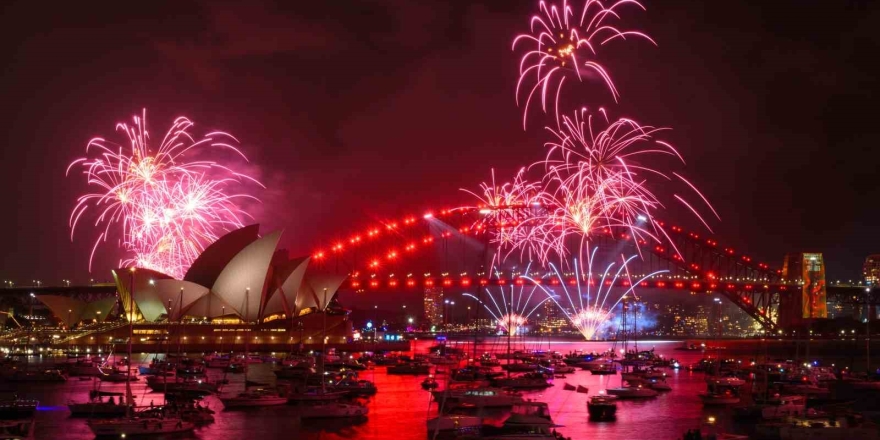 Avustralya 2026’ya Havai Fişek Gösterisiyle Girdi
