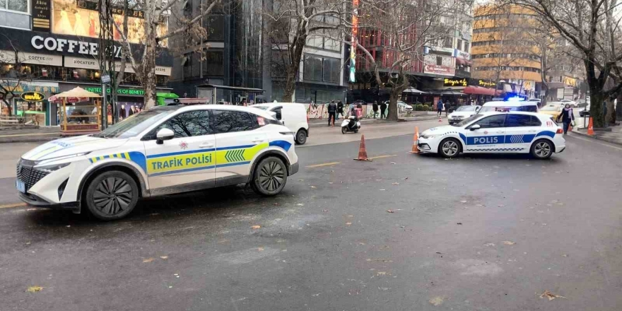 Ankara’da Yılbaşı.. Çok Sayıda Yerde Güvenlik Önemleri Alındı
