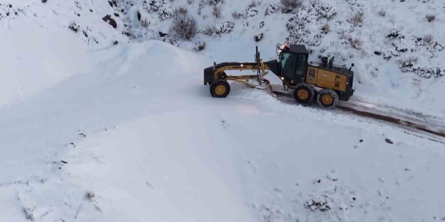 Adıyaman’da Birçok Köy Ve Mezraya Ulaşım Sağlanamıyor