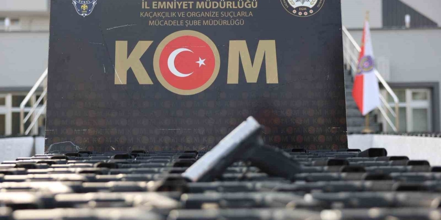 Polis Ve Jandarmadan Yeni Yıl Öncesi Kaçak Alkol Operasyonu