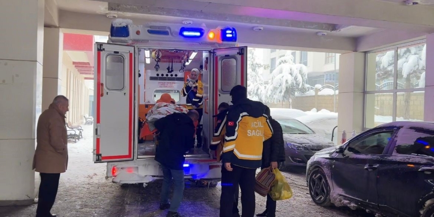 Muş’ta Özel Donanımlı Obez Ambulansla Hasta Nakli Gerçekleştirildi