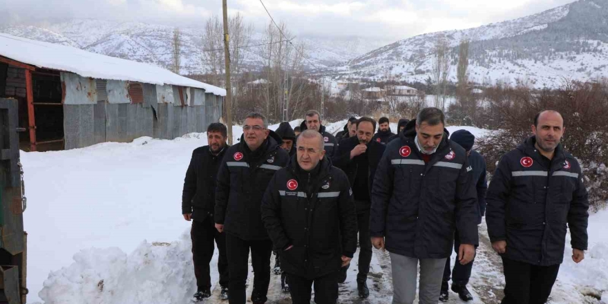 Vali Hatipoğlu, Karla Mücadele Çalışmalarını İnceledi